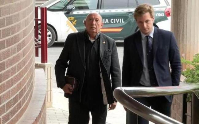 Francis Montesinos a su llegada al tribunal. Francis Montesinos a su llegada al tribunal.