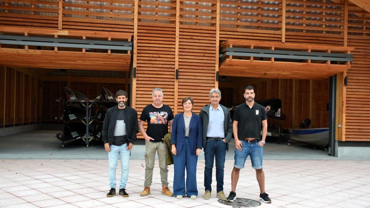 Representantes del Ayuntamiento y de Hibaika