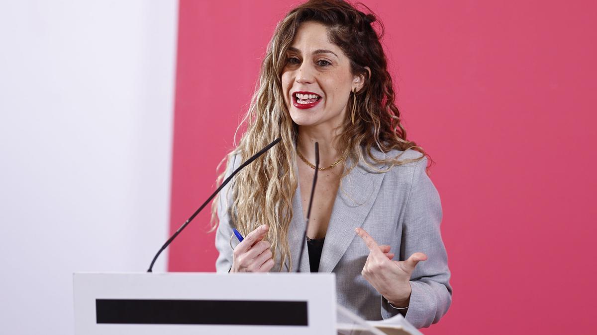 La líder de Movimiento Sumar, Lara Hernández, en una rueda de prensa.