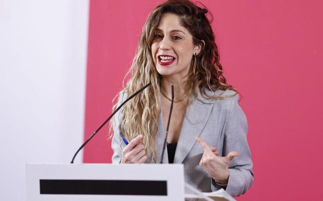 La líder de Movimiento Sumar, Lara Hernández, en una rueda de prensa.