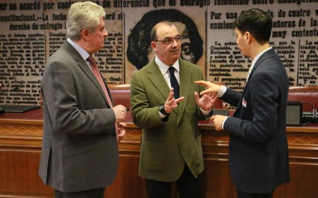 Luke Uribe-Etxebarria calificó de “inaceptable e incomprensible” el voto contrario de EH Bildu.