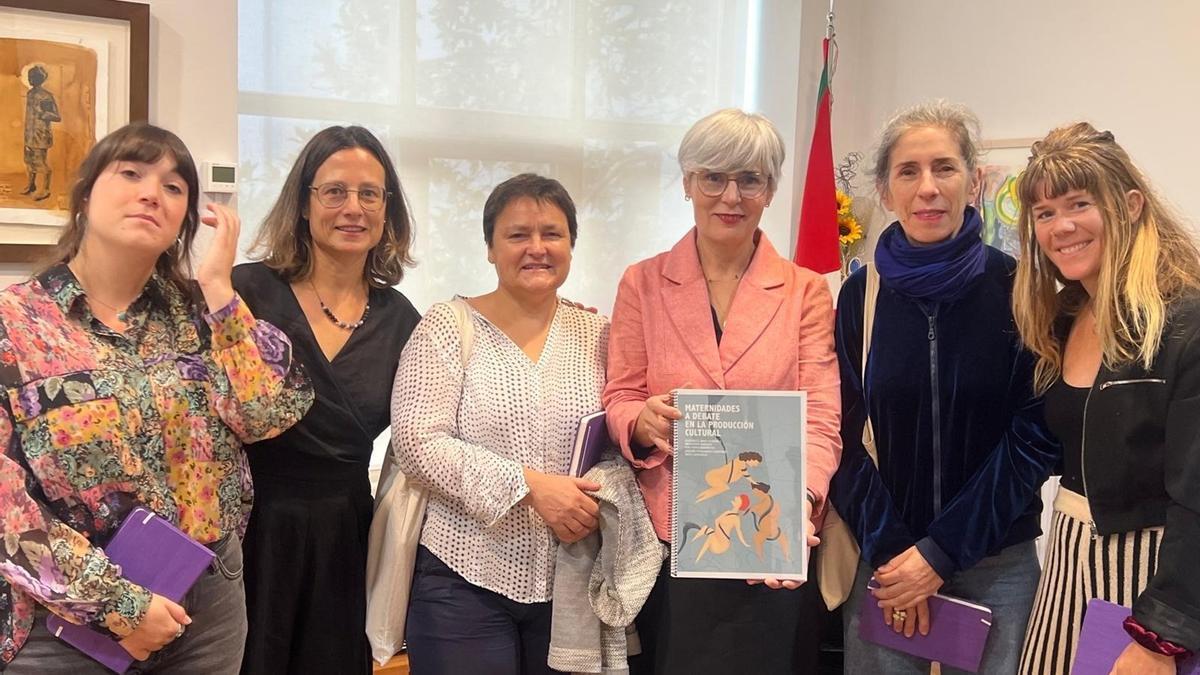 Egungo euskal kultur ekoizpenak amatasuna nola tratatzen duen aztertu du Emakunderen beka jaso duen ikerlan batek.