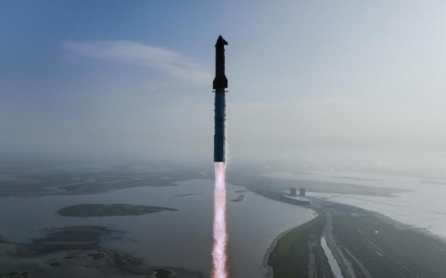 El megacohete Starship explota sobre el Océano Índico.