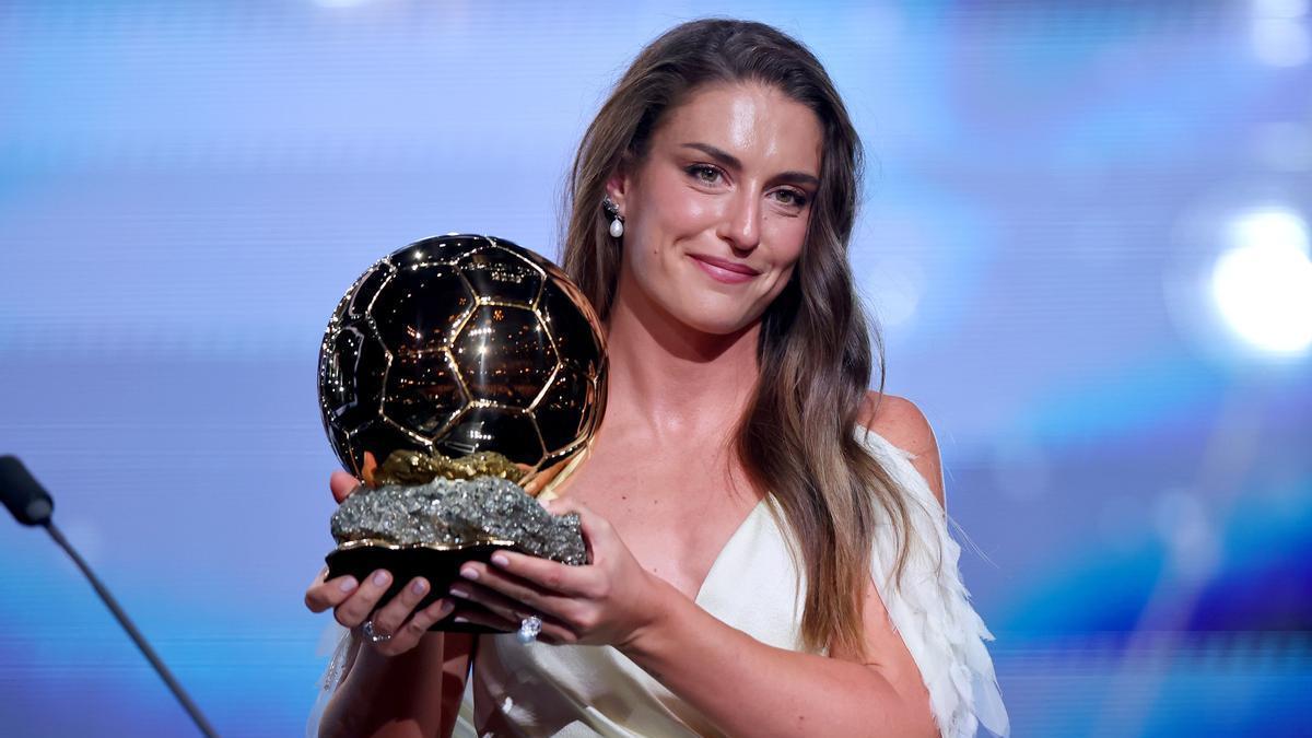 Alexia Putellas se llevó su tercer Balón de Oro.