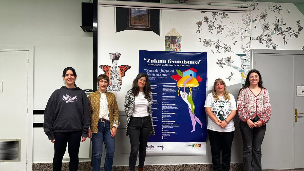Presentación de las jornadas feministas en Laudio