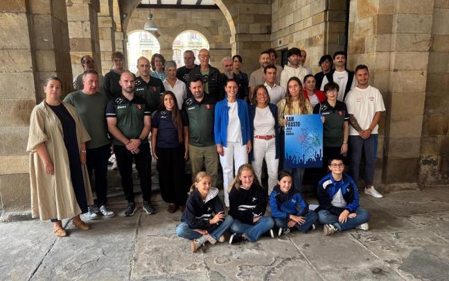 Presentación de los txupineros y el cartel ganador de las fiestas