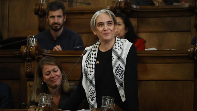 La exalcaldesa de Barcelona, Ada Colau, durante su último pleno en el Ayuntamiento de Barcelona.