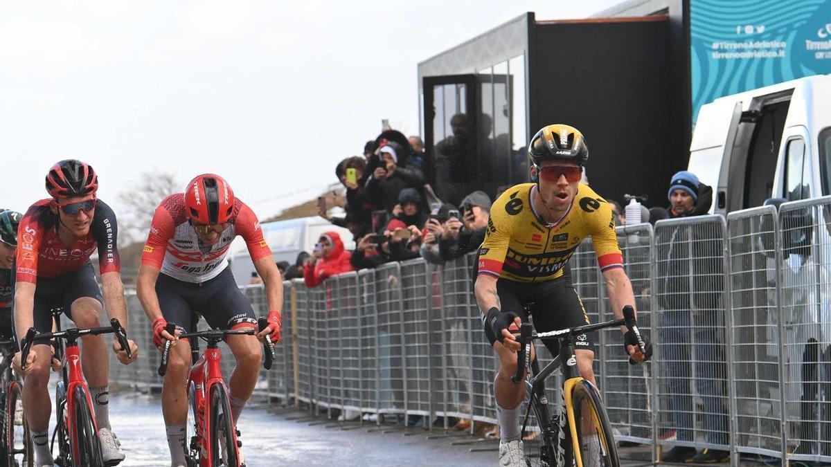 Primoz Roglic su segunda etapa en la Tirreno-Adriático.