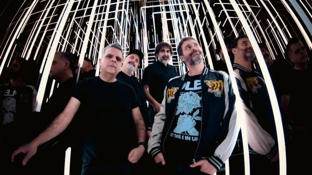 Los integrantes de PI L.T., banda de metal alternativo de Mungia