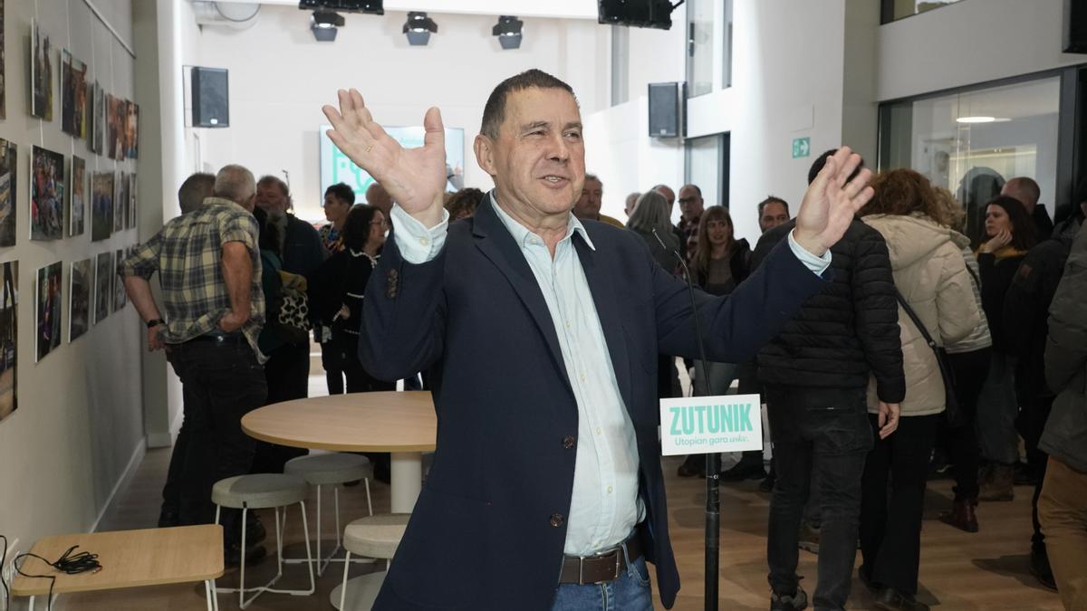 El coordinador general de EH Bildu, Arnaldo Otegi, en la inauguración de la sede