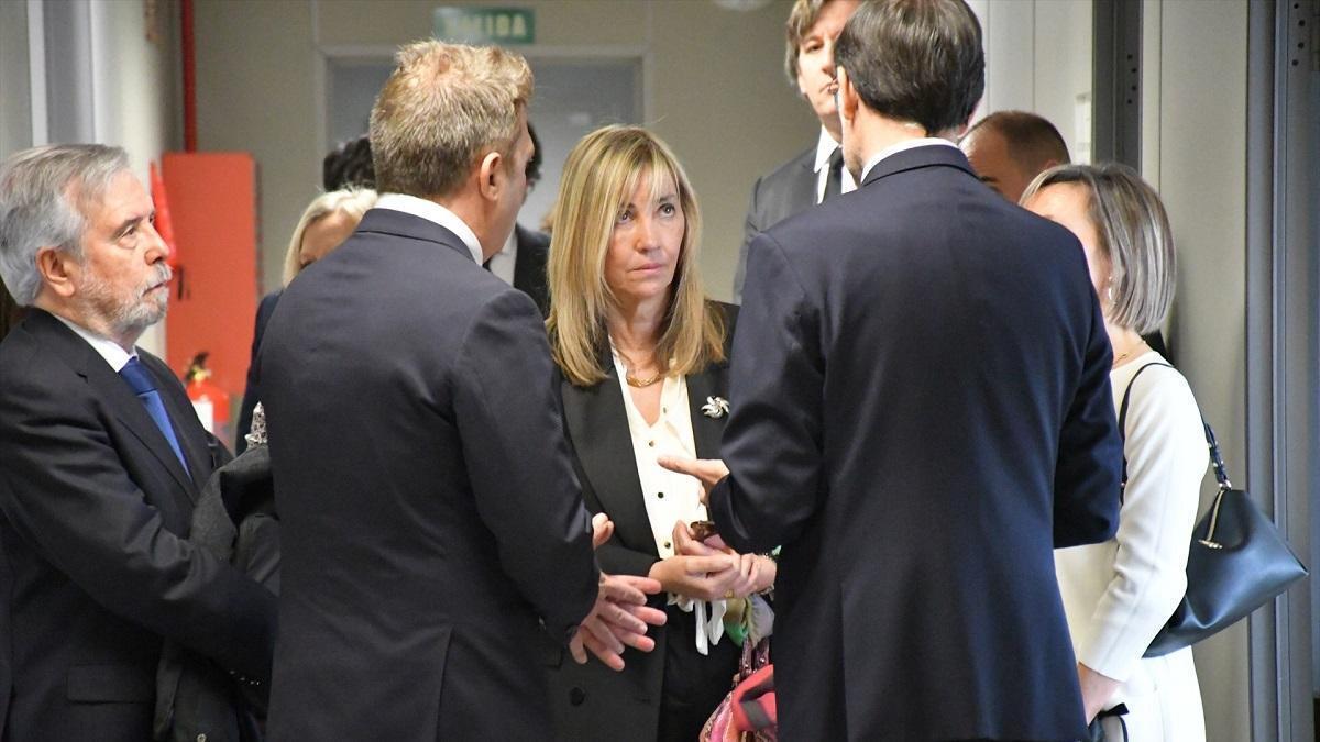 La presidenta del CGPJ y el Supremo, Isabel Perelló, durante una visita a los juzgados dañados por Dana.