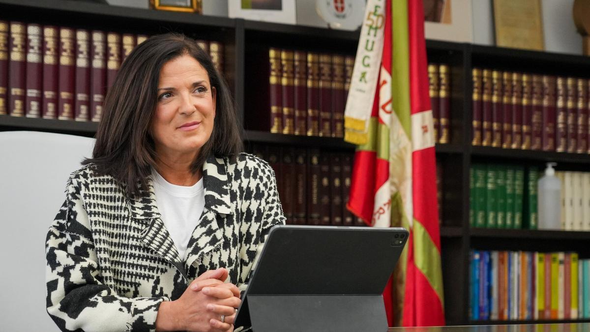 En imágenes: Beatriz Artolazabal en su primera entrevista como candidata a la Alcaldía de Vitoria