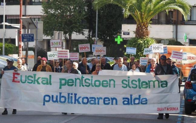 Los pensionistas de Elgoibar volverán a salir a la calle para defender sus derechos.