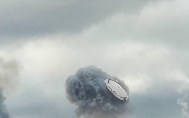 Arde una refinería en Moscú tras ser atacada por drones ucranianos.