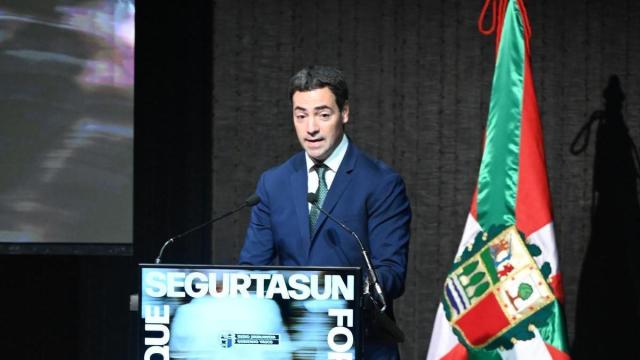 El lehendakari, Imanol Pradales, interviene en la jornada 'Basque Segurtasun Foroa'. / EP El lehendakari, Imanol Pradales, interviene en la jornada 'Basque Segurtasun Foroa'.