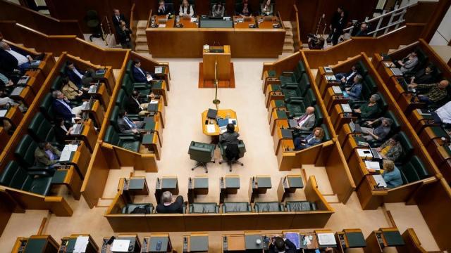 Imagen de archivo de un Pleno del Parlamento Vasco.