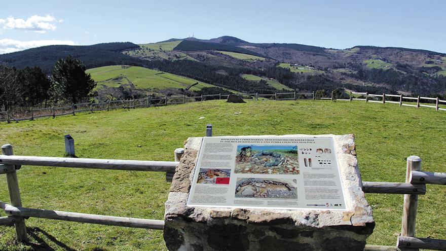 Las visitas incluyen la Necrópolis de Tribisburu, la Estación Megalítica de Katillotxu o el Oppidum de Arrola