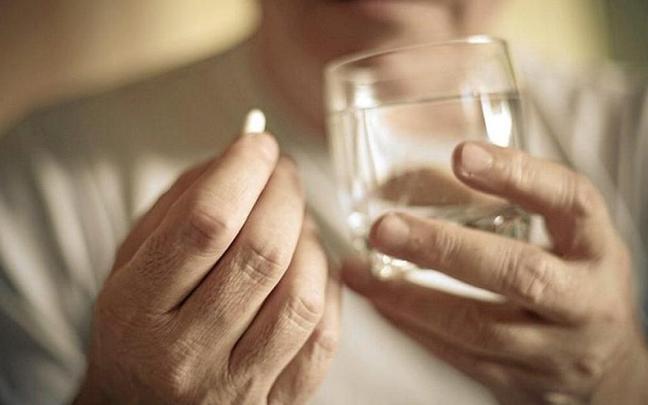 La inmensa mayoría de los usuarios de este servicio de medicamentos son personas octogenarias. | FOTO: E. P. La inmensa mayoría de los usuarios de este servicio de medicamentos son personas octogenarias. | FOTO: E. P.