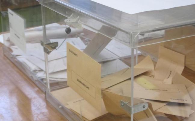 El Barómetro del CIS sitúa al PP como segunda fuerza en intención de voto.