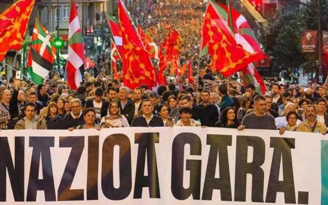 Manifestación convocada por EH Bildu en Bilbao.