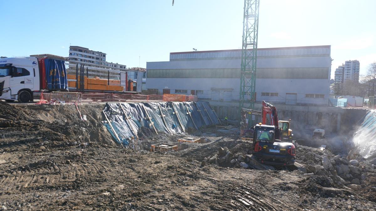 Obras del nuevo polideportivo en Michelin