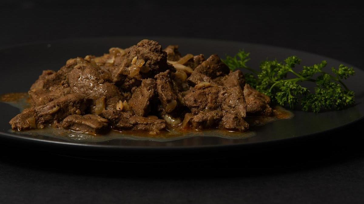 El hígado es rico en vitamina A y fuente de antioxidantes.