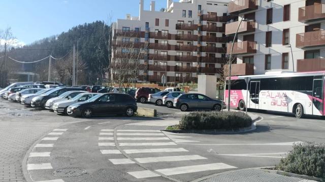 El punto donde arrancará el nuevo tramo de carril bici hasta la rotonda de Takolo.