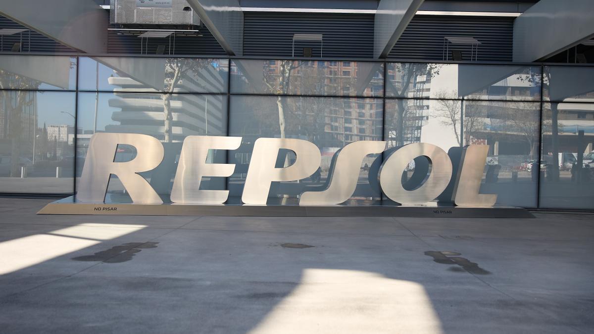 Fachada de la sede de Repsol en Madrid