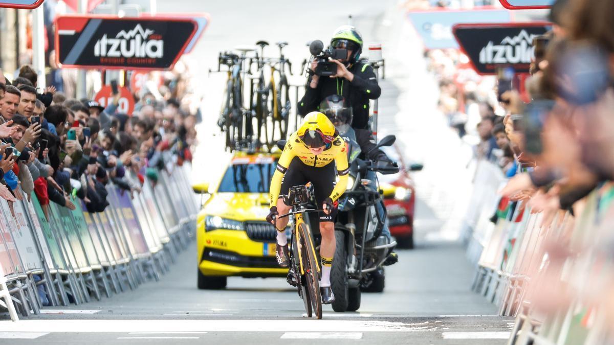 Jonas Vingegaard completó una buena crono.