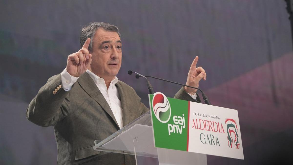 El presidente del PNV, Aitor Esteban, ha destacado este sábado en Baiona la importancia que tienen los jóvenes para el empeño de su partido