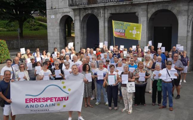 Plataformak deitutako agerraldiko parte-hartzaileak