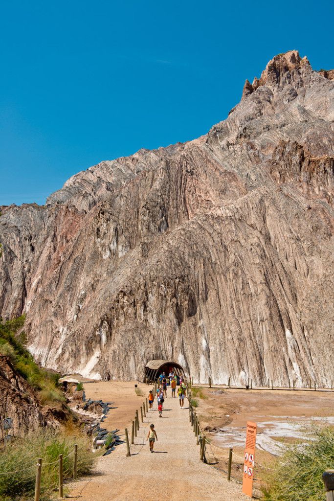 Exterior de la montaña de sal.