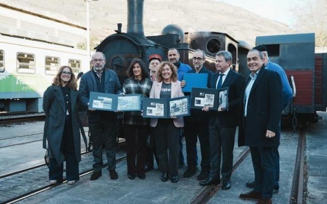 Presentación en Azpeitia de los dos sellos dedicados al tren de vapor de Euskotren y al oficio de fogonero