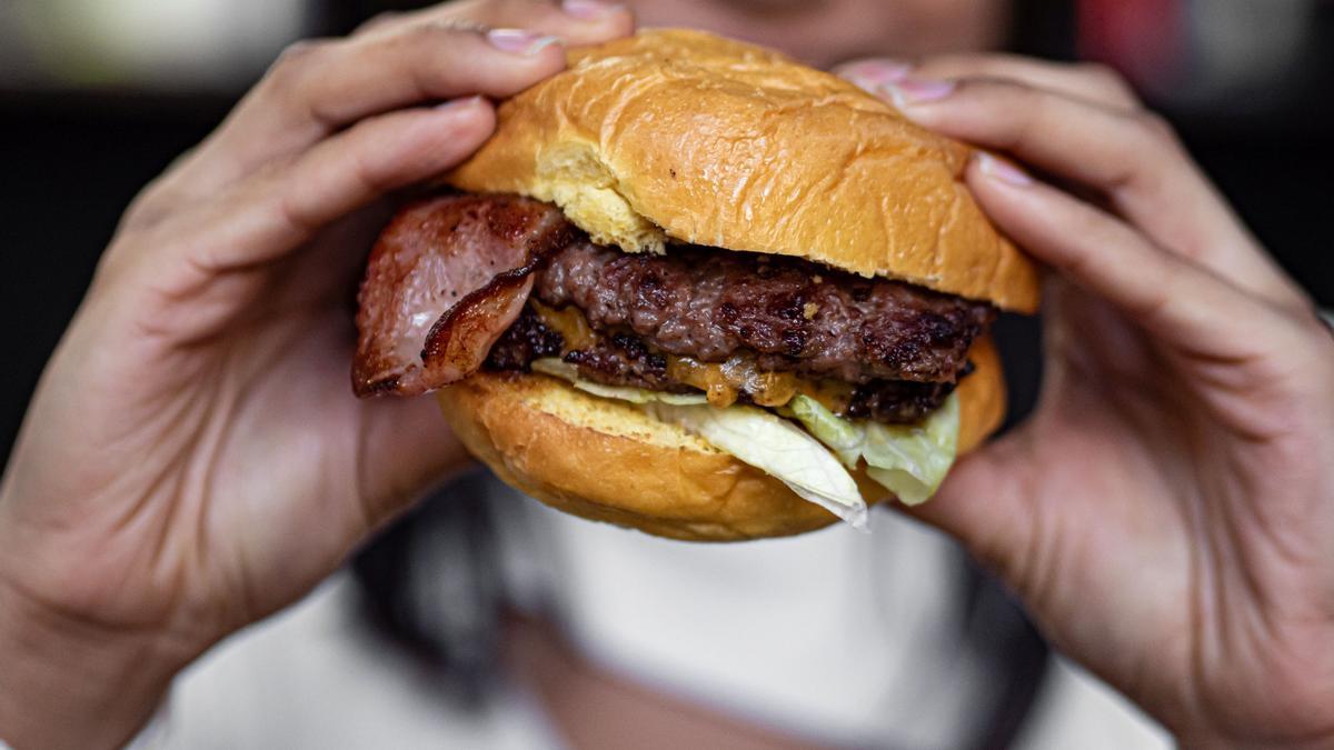 La hamburguesa, una de las tendencias más virales en las redes sociales.