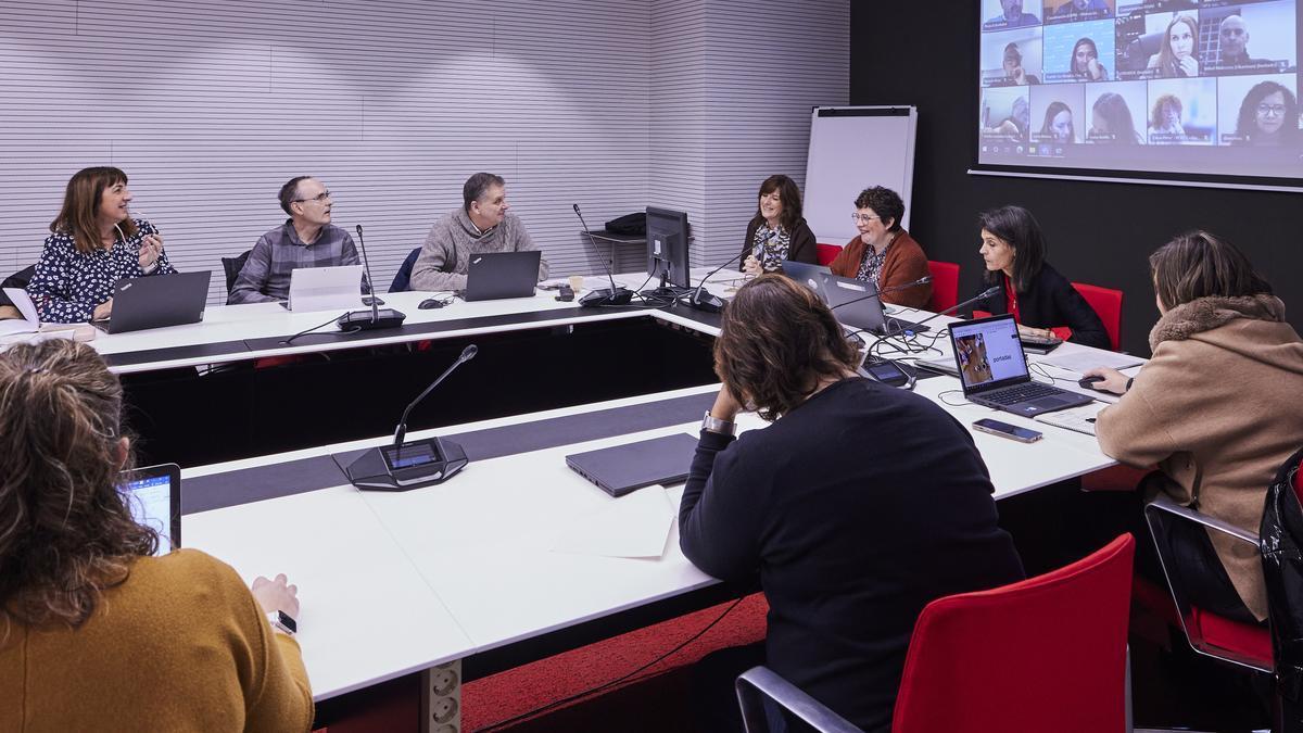 La Mesa de Diálogo Civil, reunida esta semana en Gasteiz.