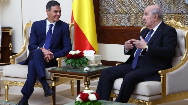 El presidente del Gobierno, Pedro Sánchez, visita Argelia.
