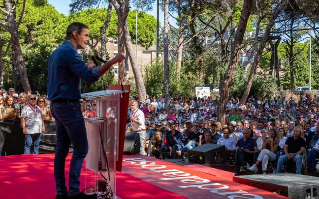 Pedro Sánchez participa en la Festa de la Rosa del PSC en Gavà (Barcelona).