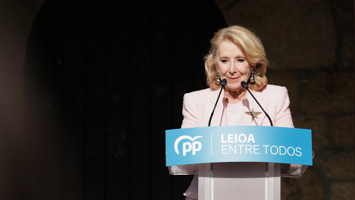 Esperanza Aguirre durante un acto electoral en Leia en la pasada campaña.