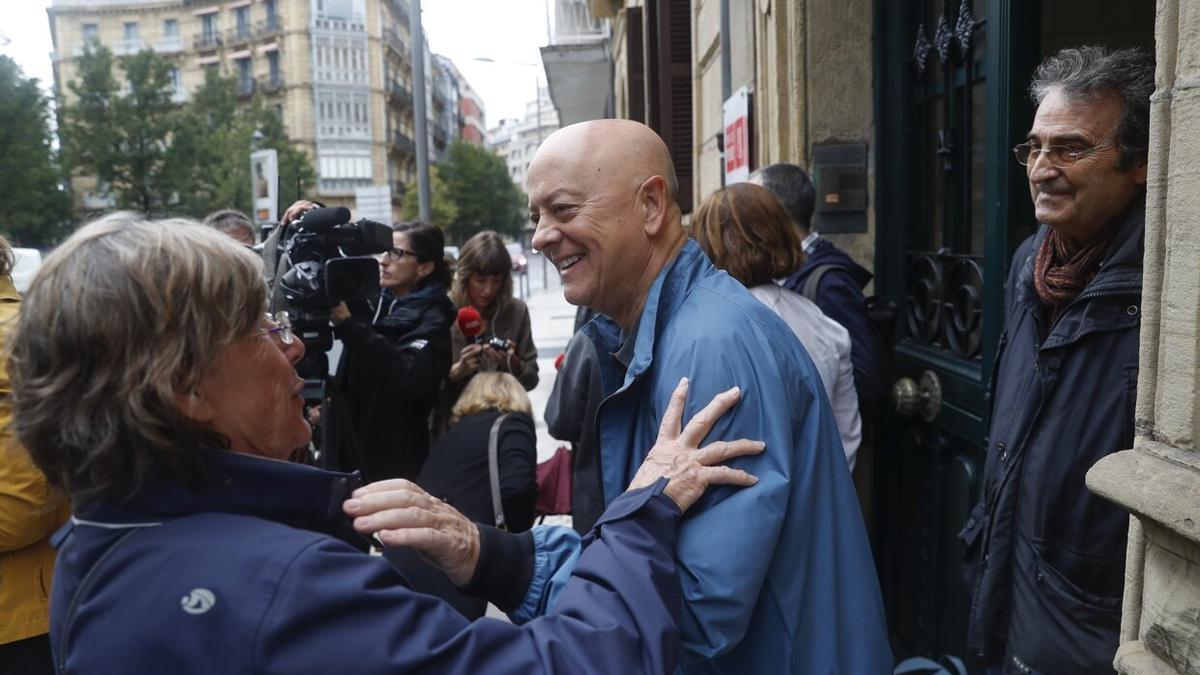 Odón Elorza, tras dar una rueda de prensa en la sede del PSE después de las primarias.
