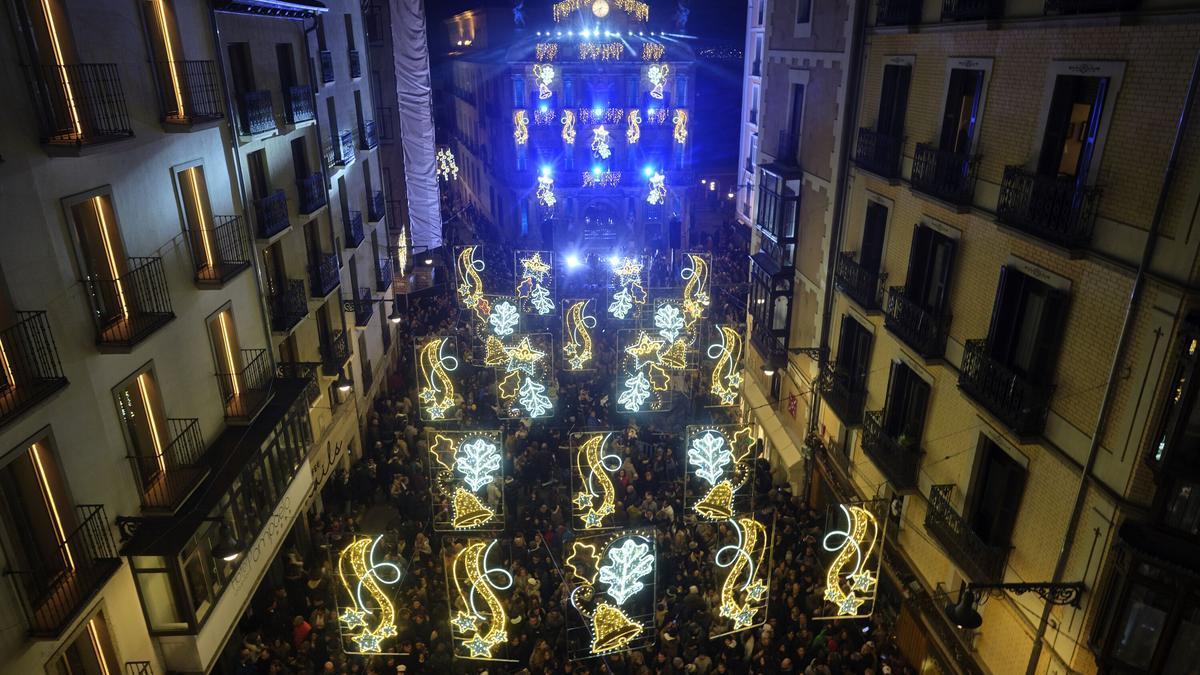 Urtarrilaren 1ean egutegiaren aldaketarekin bat eginez, bizitza ere aldatu egingo balitz bezala jokatzen dugu.