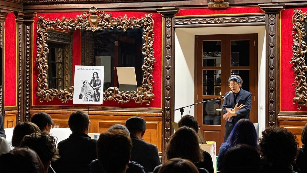 El Salón de los Espejos acogerá diversos eventos culturales para niños y adultos en los próximos meses.