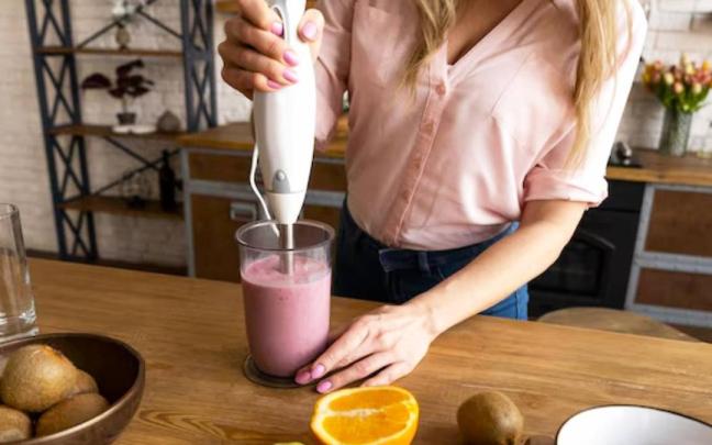 El efectivo y sencillo método con el que limpiar la batidora de mano