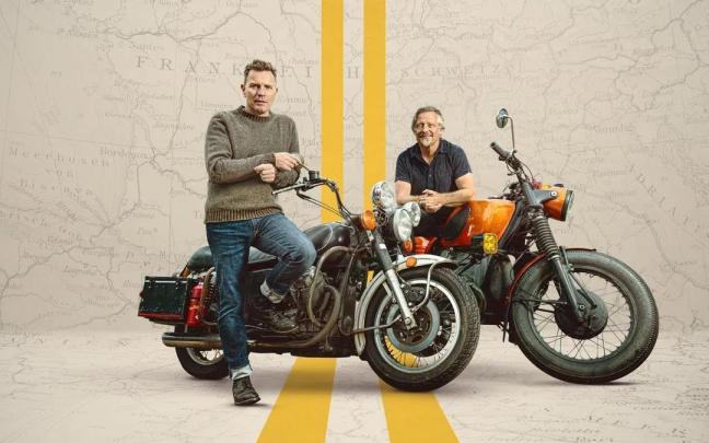 Ewan McGregor y Charley Boorman se embarcan en una nueva odisea en moto. / Apple TV Ewan McGregor y Charley Boorman se embarcan en una nueva odisea en moto.