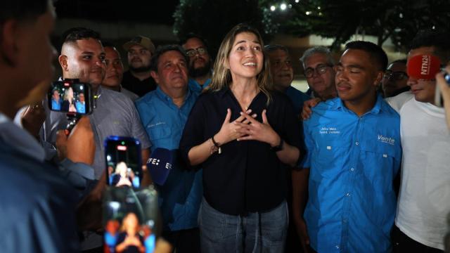 La jefa de comunicaciones de Machado, Claudia Macero, a su regreso a Venezuela.