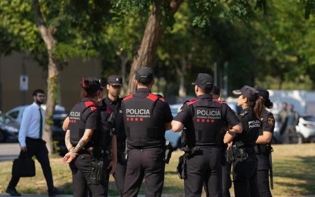 Patrullaje de Mossos d'Esquadra.