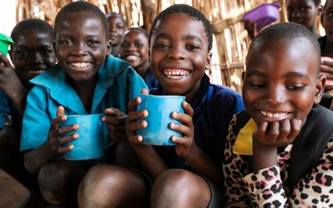 'Mary's Meals' se dedica a garantizar la alimentación de los niños en 18 países del mundo.