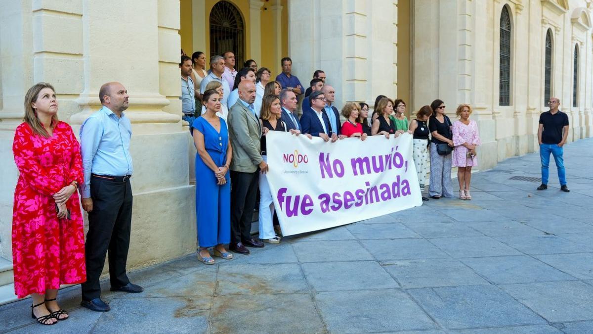 Acto de protesta contra una de las últimas mujeres asesinadas el pasado fin de semana en Sevilla.