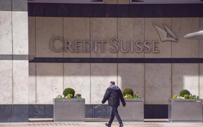 Fachada de las oficinas de Credit Suisse en Reino Unido. Fachada de las oficinas de Credit Suisse en Reino Unido.