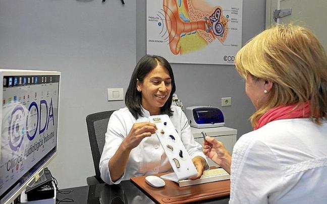 “Solo podemos trabajar con la parte del oído sana, la otra no se recupera”