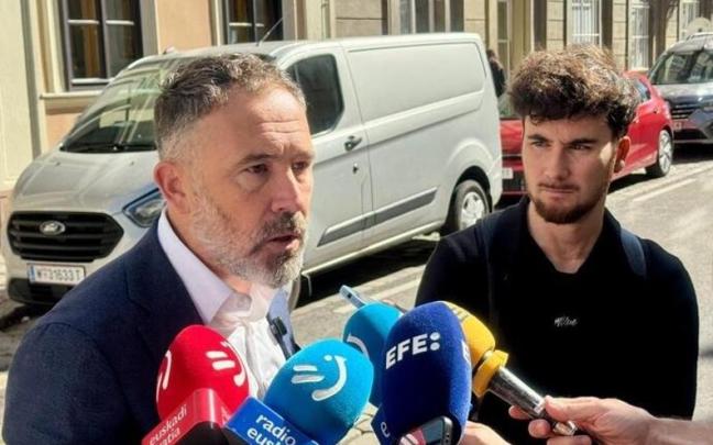 El consejero de Vivienda y Agenda Urbana, Denis Itxaso, durante su visita a Viena